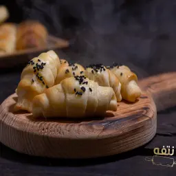 ميني كرواسون جبن أصفر